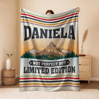 Not Perfect But Limited Edition Vintage Mountain Fleece Blanket DANIELA 13K1 BK45