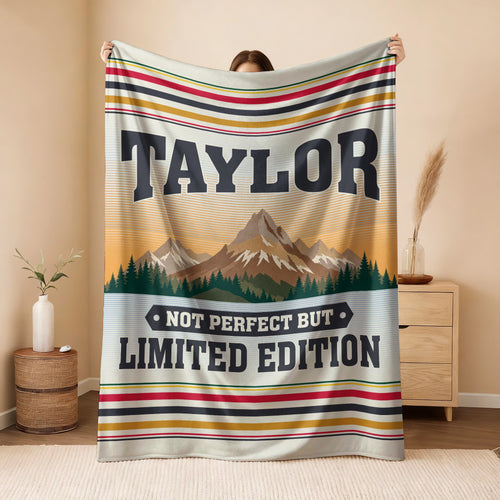 Not Perfect But Limited Edition Vintage Mountain Fleece Blanket TAYLOR 13K1 BK45