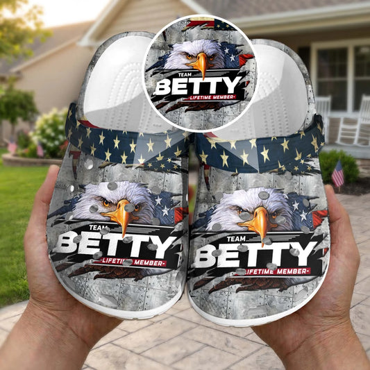 BETTY 13K1-CR1 Personalized Name Clogs "Team Lifetime Member"